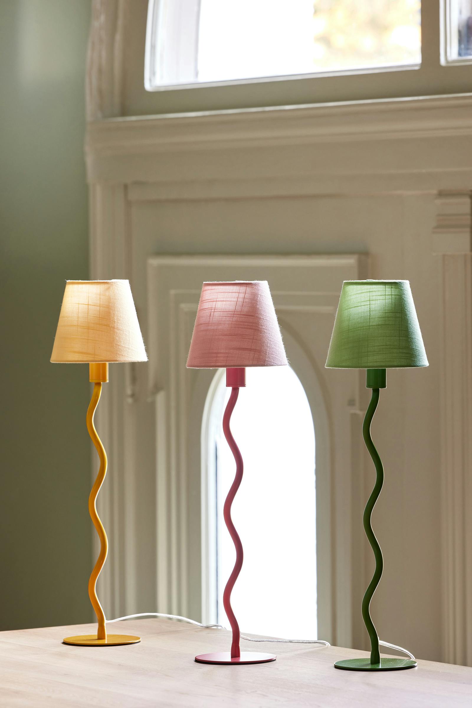 mobile-category-lampshades-ss24